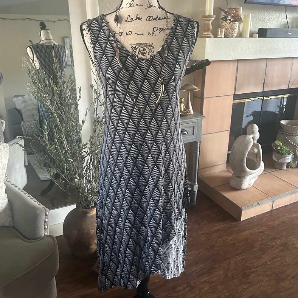 Design History Black and White Asymmetrical Dress